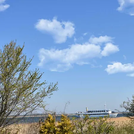 Boddenbrise Mit Hiddenseeblick Holiday home